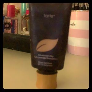 Tarte Amazonian clay foundation